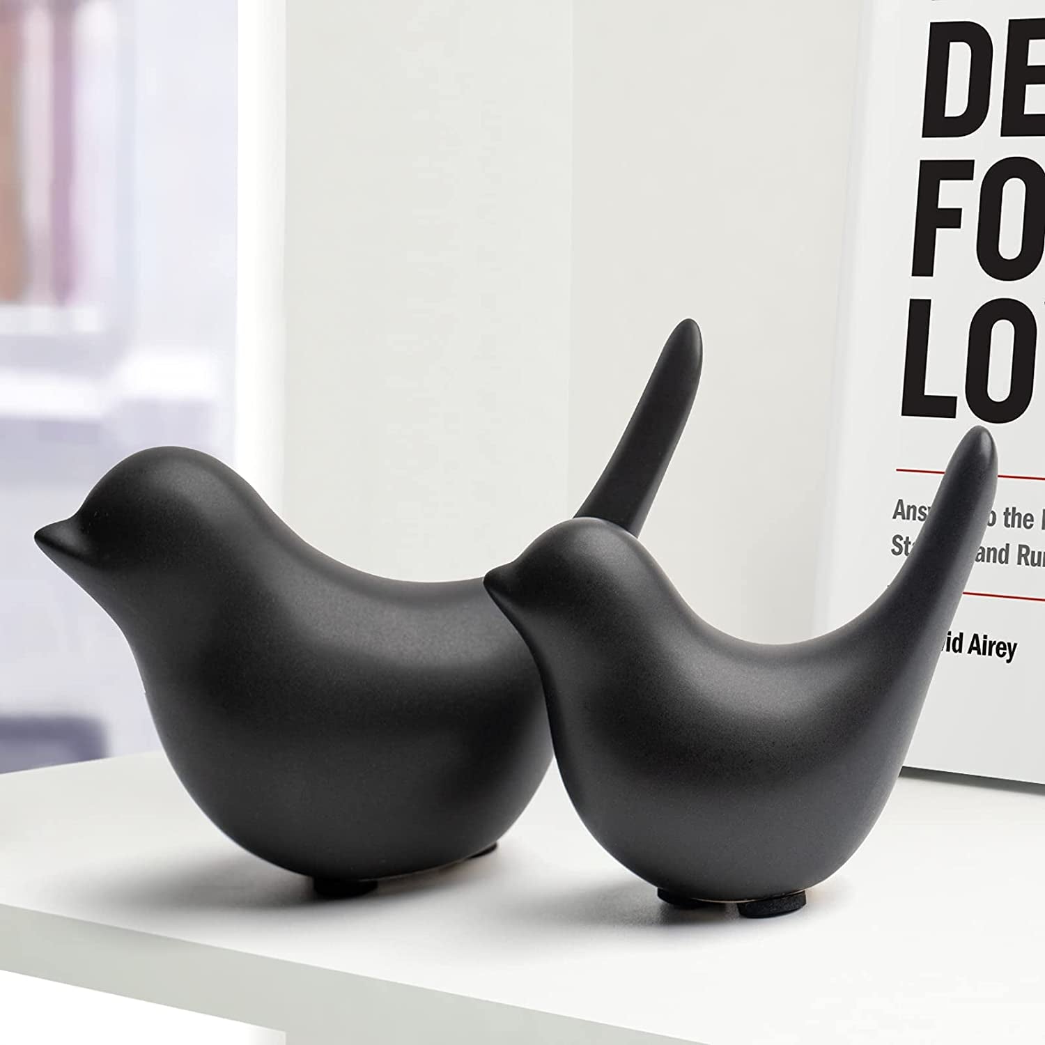 Small Animal Statues Home Decor Modern Style Birds Decorative Ornaments for Living Room, Bedroom, Office Desktop, Cabinets (Black 2Pcs)