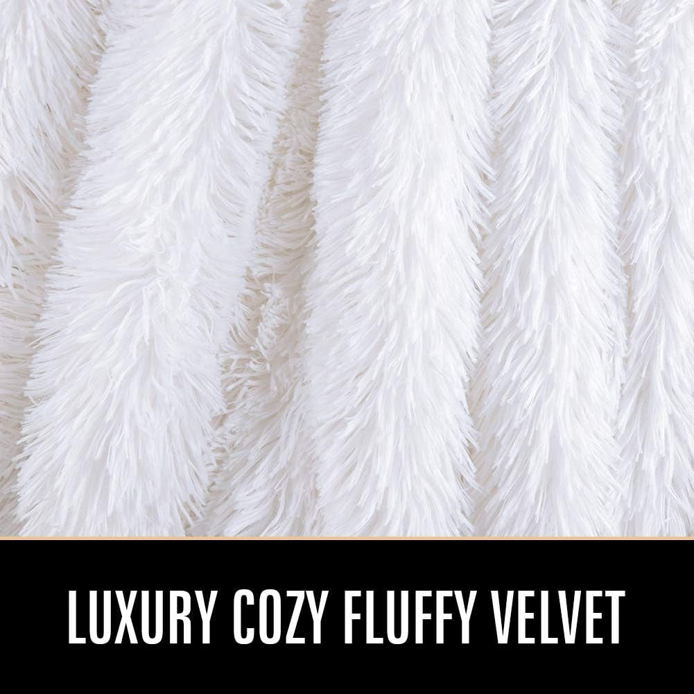 Super Soft Shaggy Faux Fur Throw Blanket, Plush Fuzzy Sherpa Throw Blanket for Couch, Cozy Fluffy White Blankets for Bed Chair Sofa, 60'' X 80''