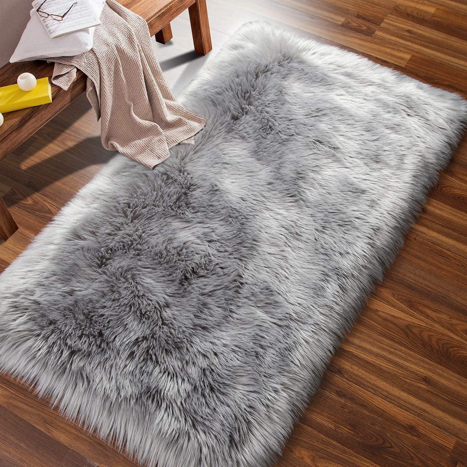 Soft Faux Fur Fluffy Area Rug, Luxury Fuzzy Sheepskin Carpet Rugs for Bedroom Living Room, Shaggy Silky Plush Carpet Bedside Rug Floor Mat, 2Ft X 4Ft, Gray